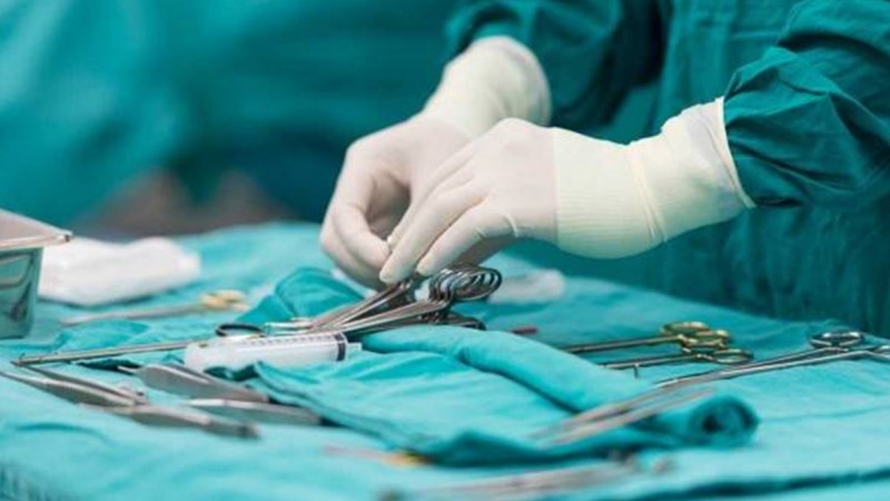 صحة غزة تحذر من توقف العمليات الجراحية بسبب نقص غاز النيتروز
